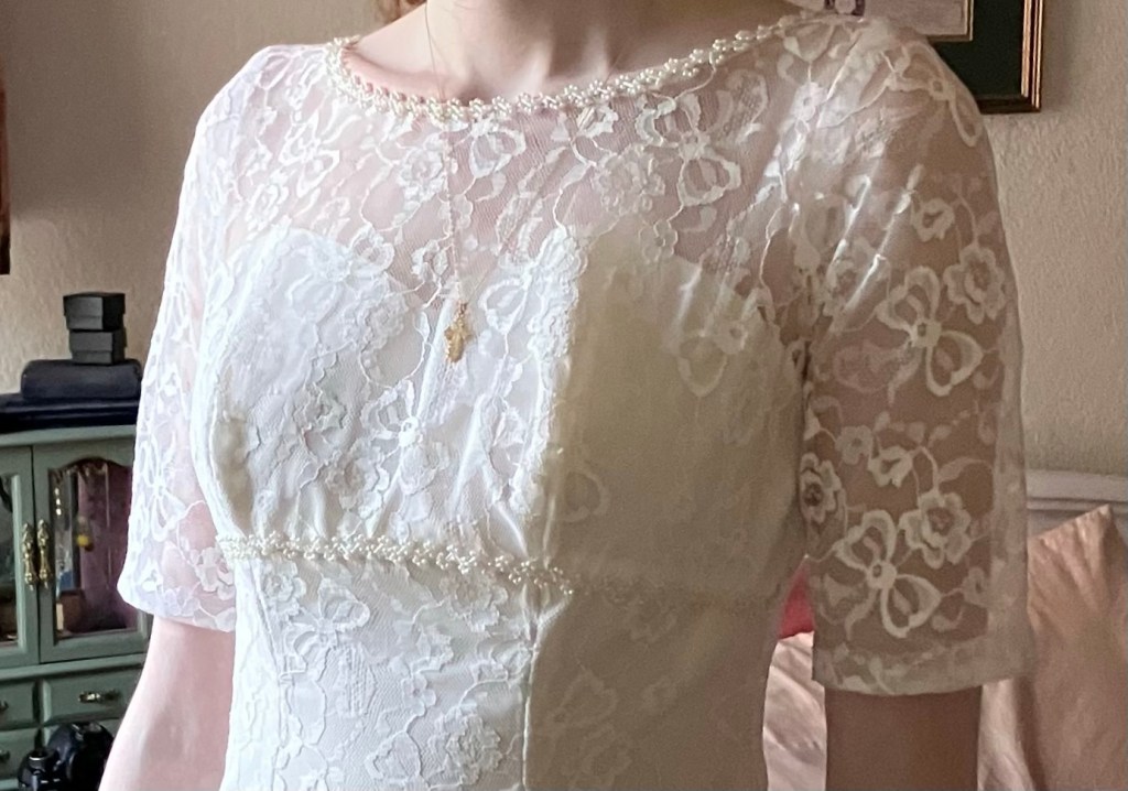 More behind-the-scenes wedding prep: dress&nbsp;alteration